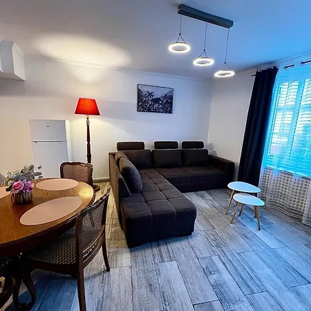 Superbe 57 2 * Manom