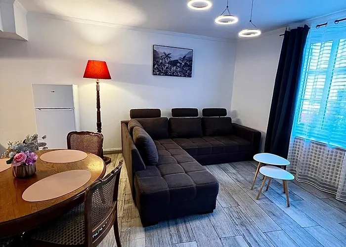 Superbe 57 2 * Manom